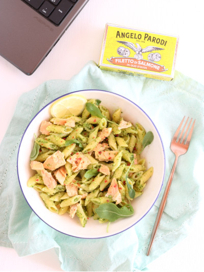 Pasta fredda con pesto di rucola e filetto di Salmone Angelo Parodi
