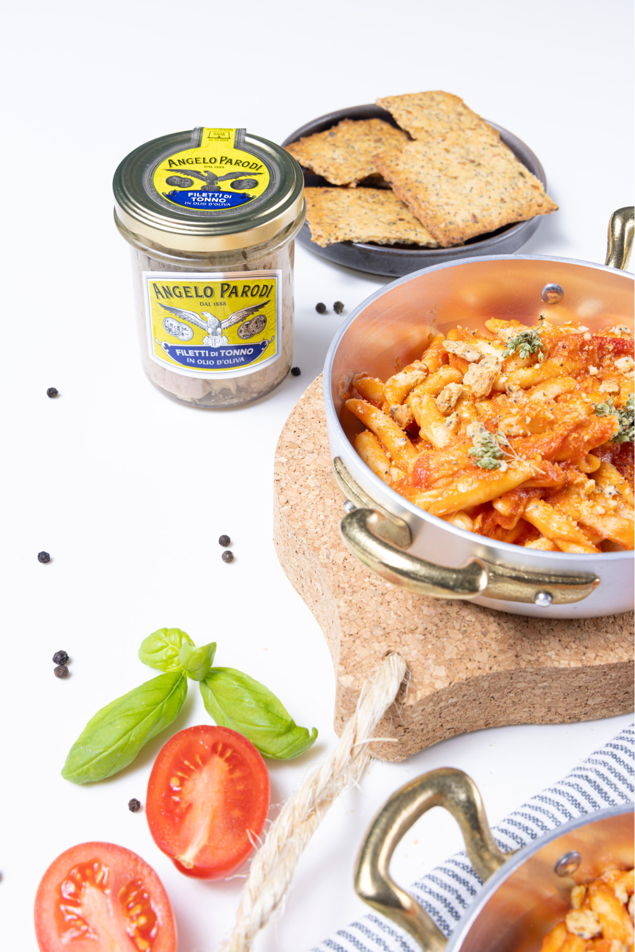Umbricelli alla spoletina con Filetti di Tonno in Olio d’Oliva Angelo Parodi