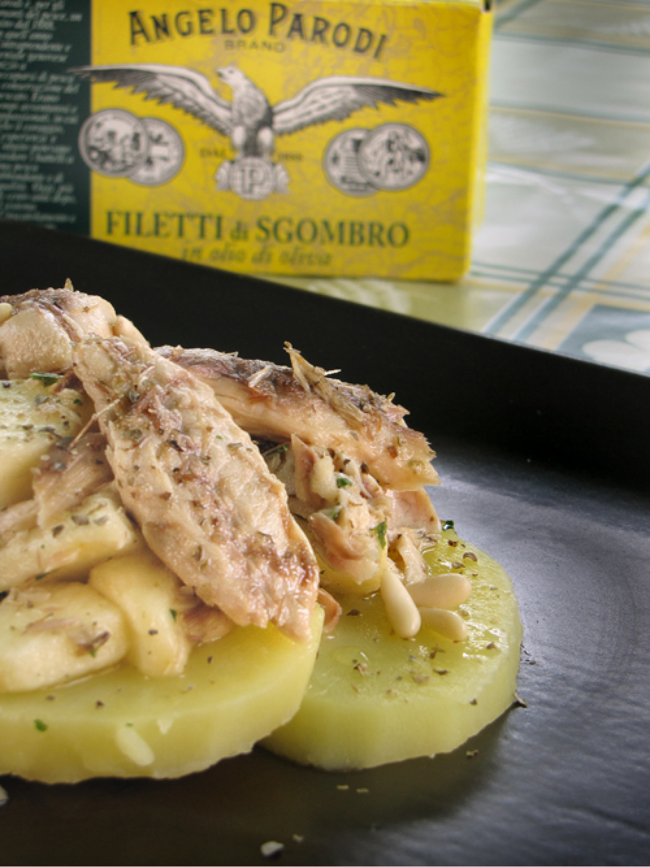 Filetti di Sgombro in Olio d'Oliva Angelo Parodi con patate e mele