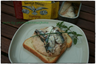 Toast con Filetti di Sardine e crema ai Filetti di Tonno in Olio d'Oliva Angelo Parodi