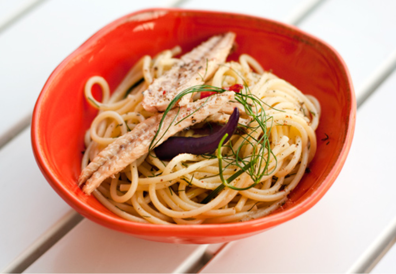 Dal Paese delle Stoviglie: spaghettini con Filetti di Sgombro in Olio d'Oliva Angelo Parodi