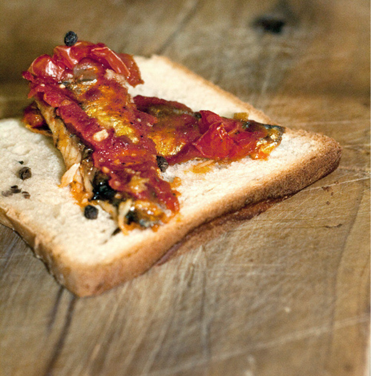 Toast con Filetti di Sardine in Olio d'Oliva Angelo Parodi