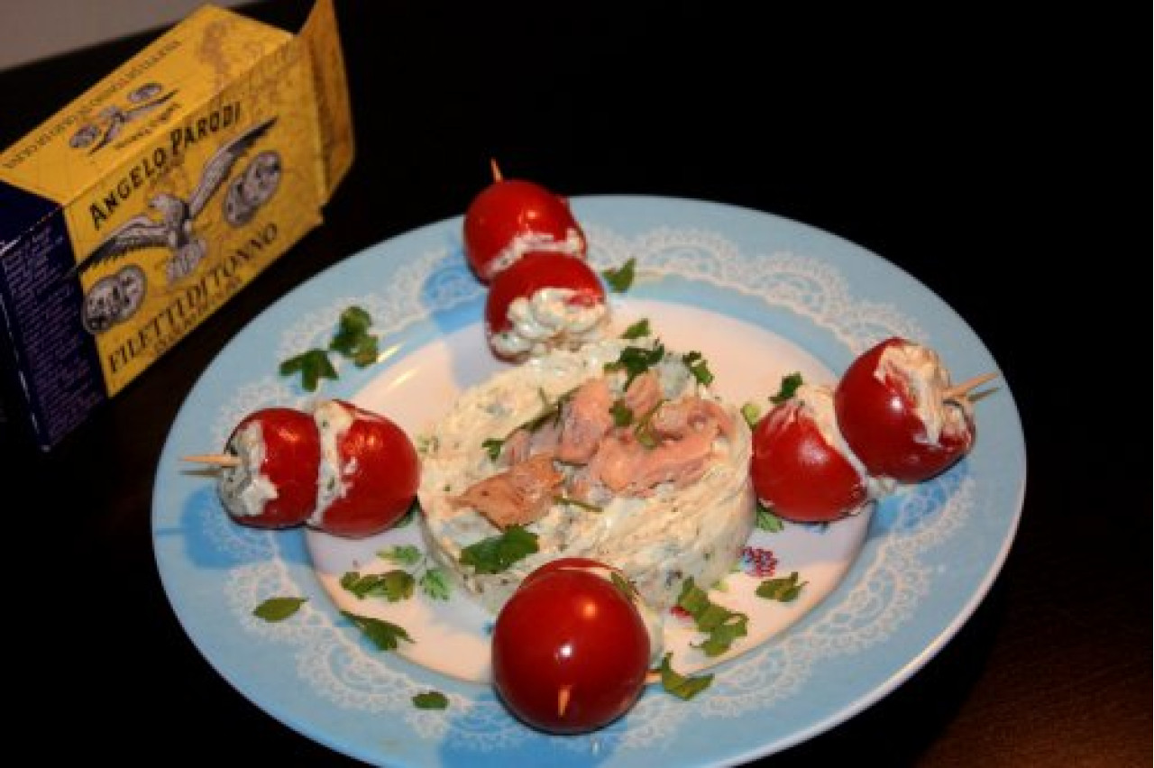 Pomodorini cremosi con tortino ai Filetti di Tonno in Olio d'Oliva Angelo Parodi