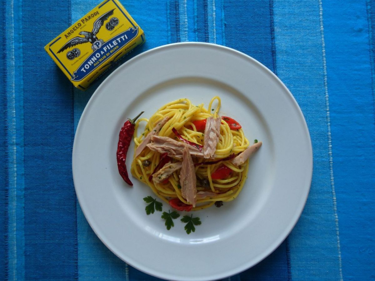 Bucatini mediterranei con Filetti di Tonno in Olio d'Oliva Angelo Parodi