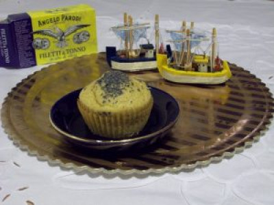 Muffin al farro con cuore di Trancio di Tonno in Olio d'Oliva Angelo Parodi e verdure