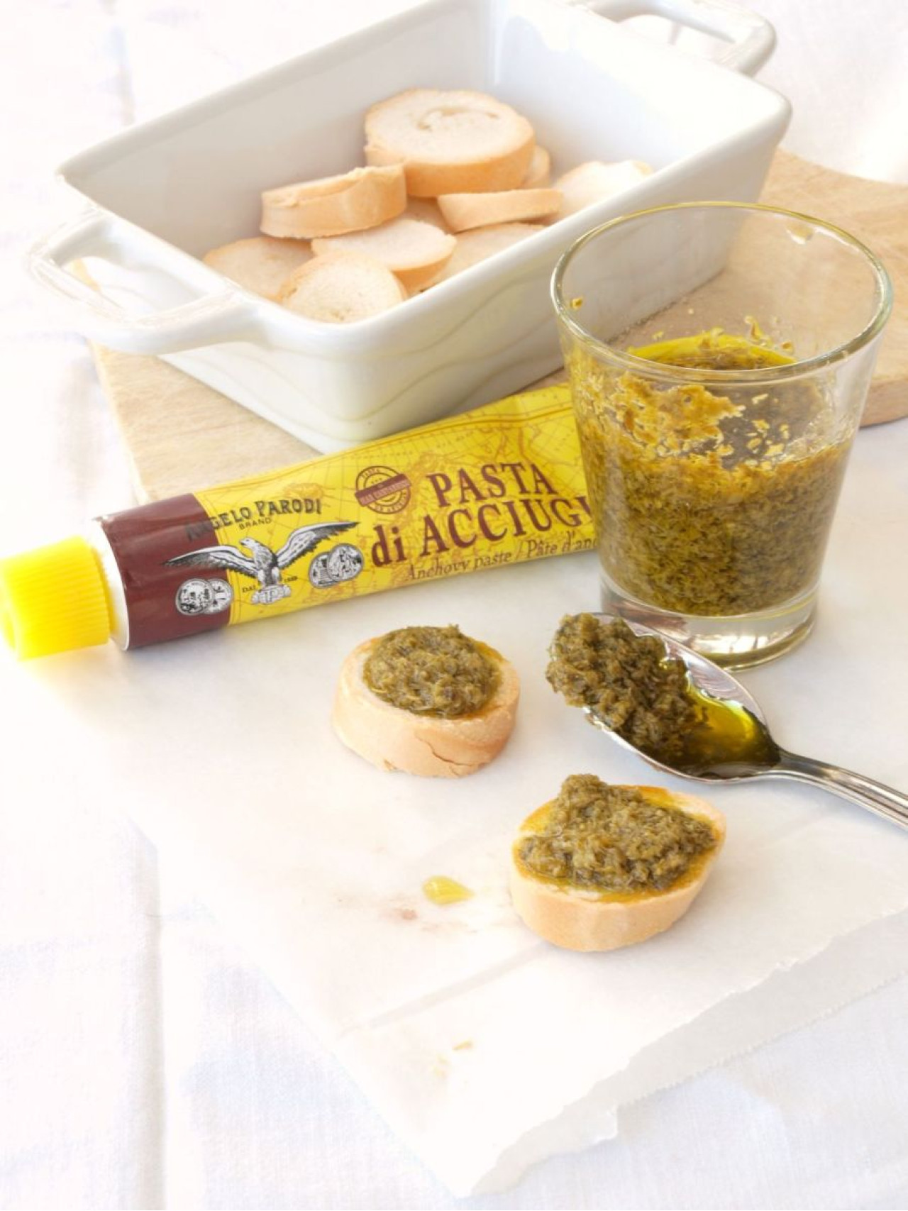 Crostini di salsa verde alla Pasta di Acciughe del Mar Cantabrico Angelo Parodi