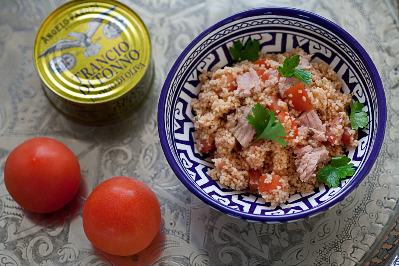 Cous Cous marocchino con Trancio di Tonno in Olio d'Oliva Angelo Parodi e noci