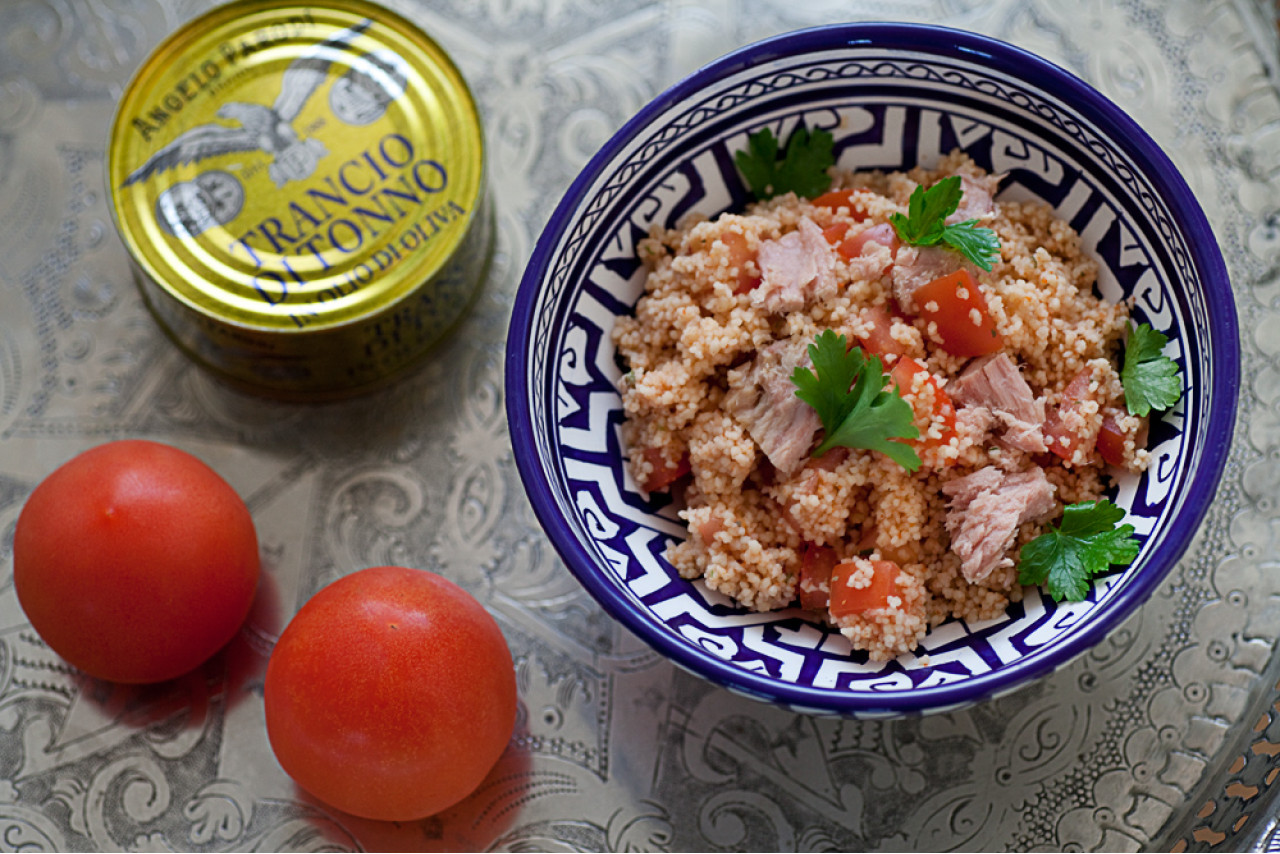 Cous Cous marocchino con Trancio di Tonno in Olio d'Oliva Angelo Parodi e noci 