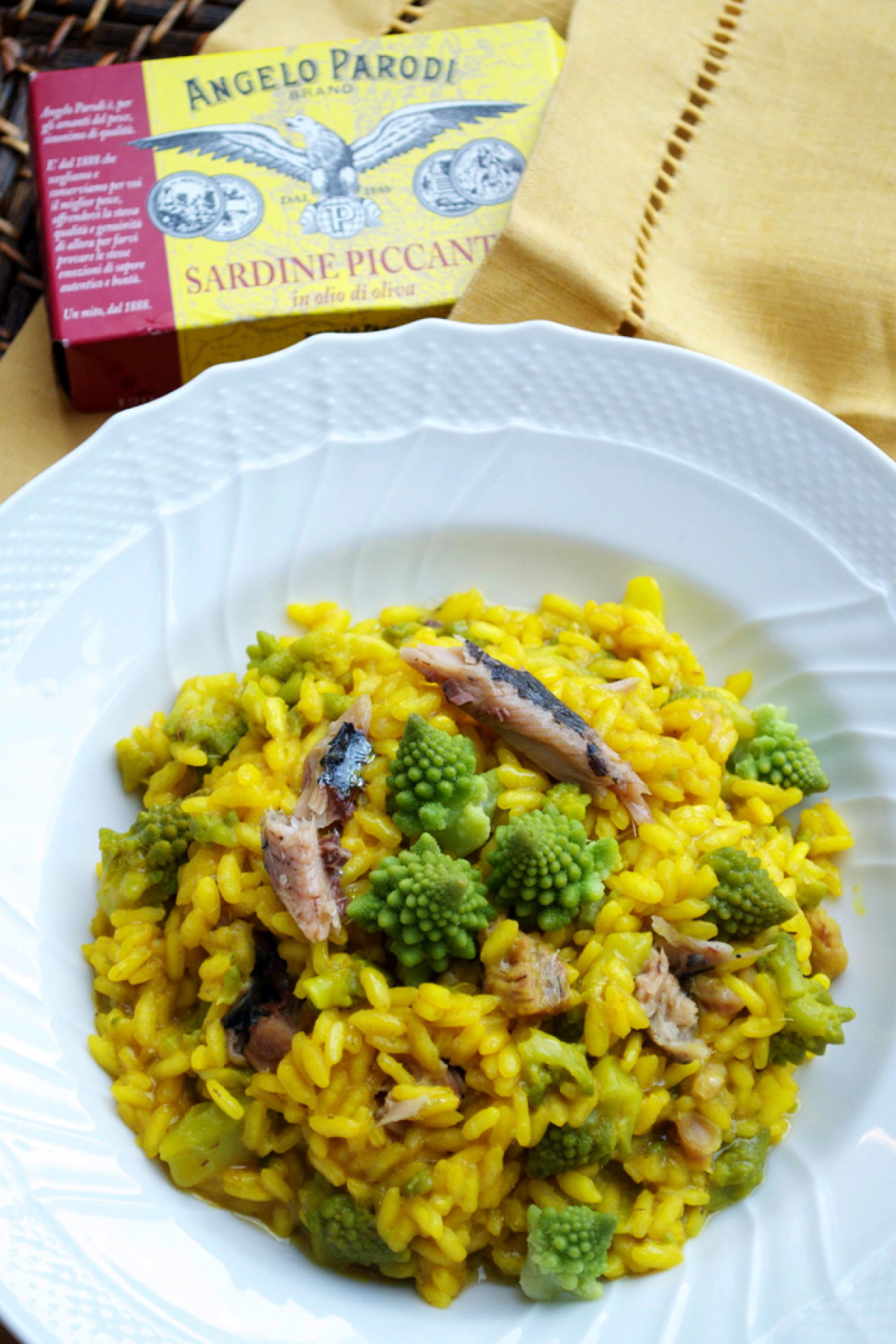 Risotto alla curcuma con broccolo romanesco e Sardine Piccanti in Olio d'Oliva Angelo Parodi