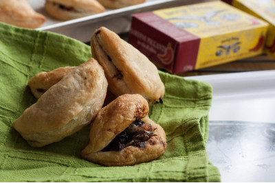 Piccole empanadas ripiene di Sardine Piccanti in Olio d'Oliva Angelo Parodi