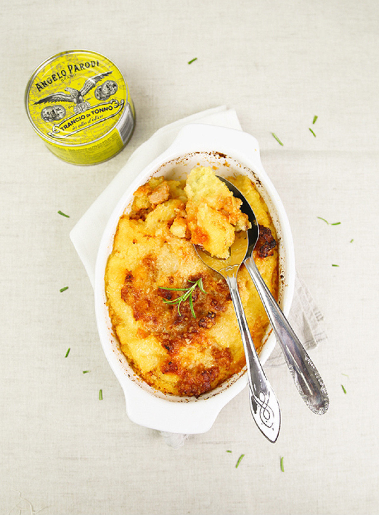 Pasticcio di polenta con Trancio di Tonno in Olio d'Oliva Angelo Parodi e pomodoro