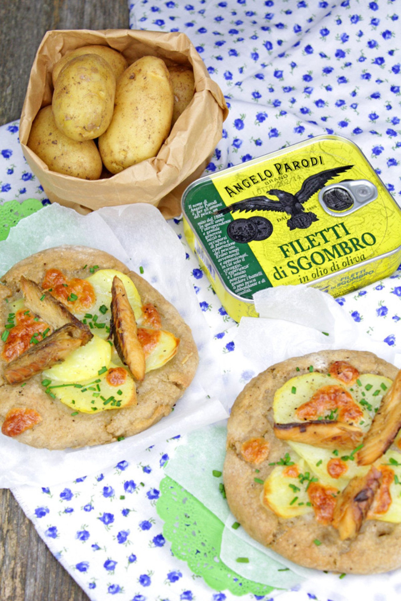 Focaccine di grano saraceno con patate e Filetti di Sgombro in Olio d'Oliva Angelo Parodi 