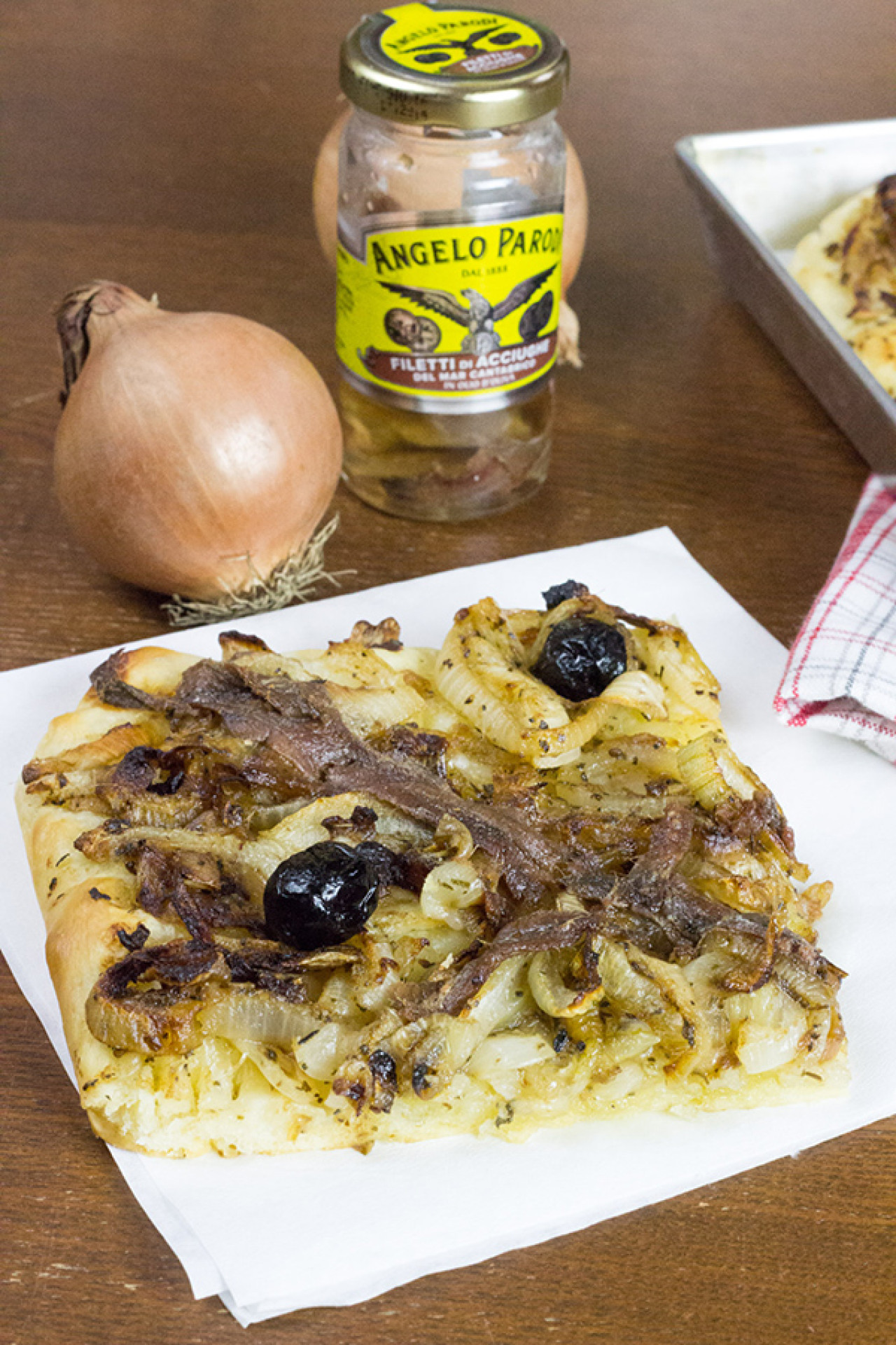 Pissaladière con Filetti di Acciughe del Mar Cantabrico in Olio d'Oliva Angelo Parodi