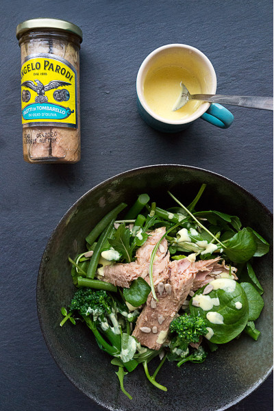 Insalata con Filetti di Tombarello in Olio d'Oliva Angelo Parodi e salsa di yogurt