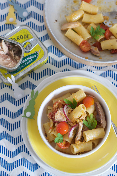 Pasta con Filetti di Sgombro in Olio d'Oliva Angelo Parodi e pomodorini secchi