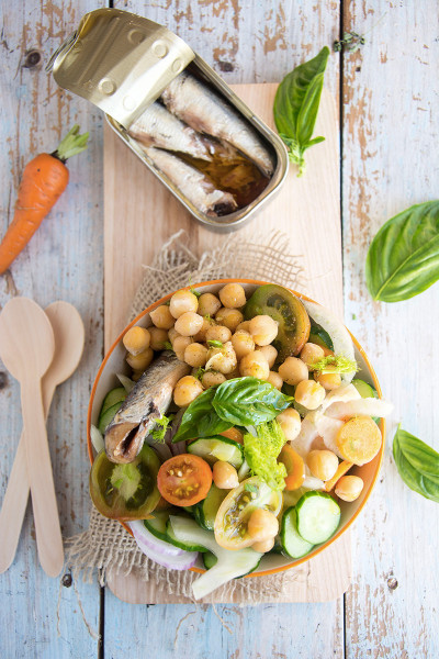 Insalata estiva di ceci e finocchi con Sardine Piccanti in Olio d'Oliva Angelo Parodi