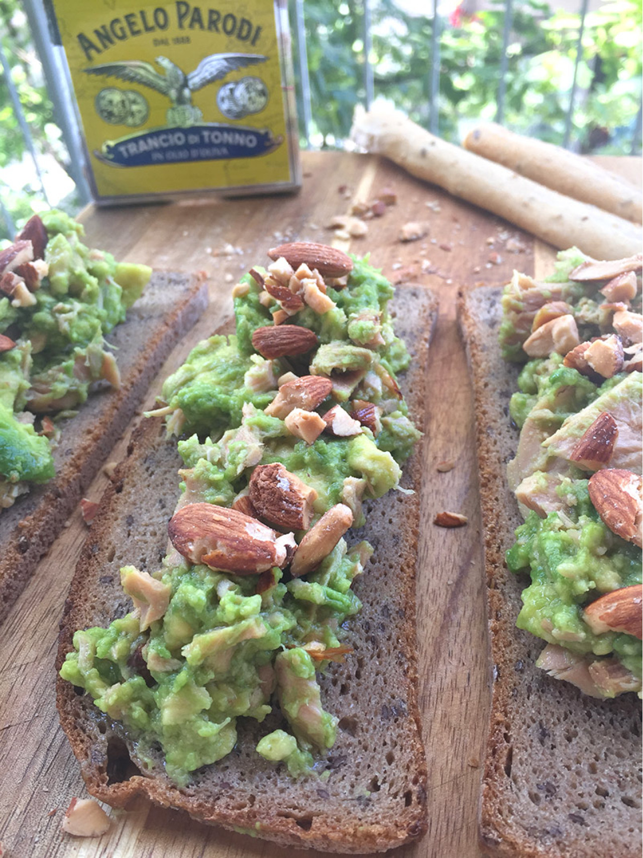 Avocado Tuna snack con Trancio di Tonno in Olio d'Oliva Angelo Parodi